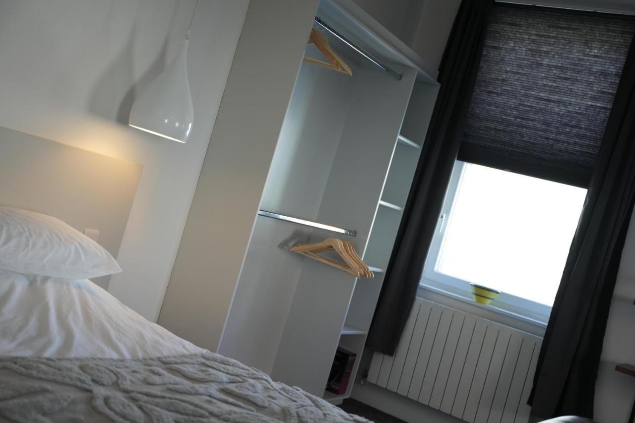 Gorgeous Comfortable Apartment On The High Street Merthyr Tydfil Exteriér fotografie